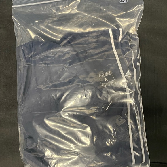 Old Navy Navy Blue Athletic Pants - Picture 6 of 6